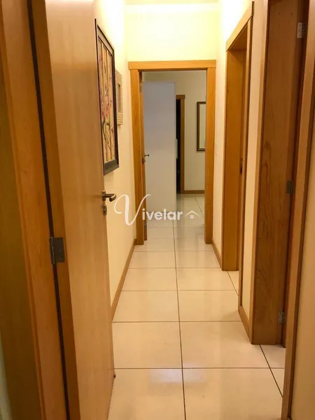 AMPLO APARTAMENTO A VENDA COM EXCELENTE LOCALIZAÇÃO: 5ª foto da galeria de imagens do imóvel