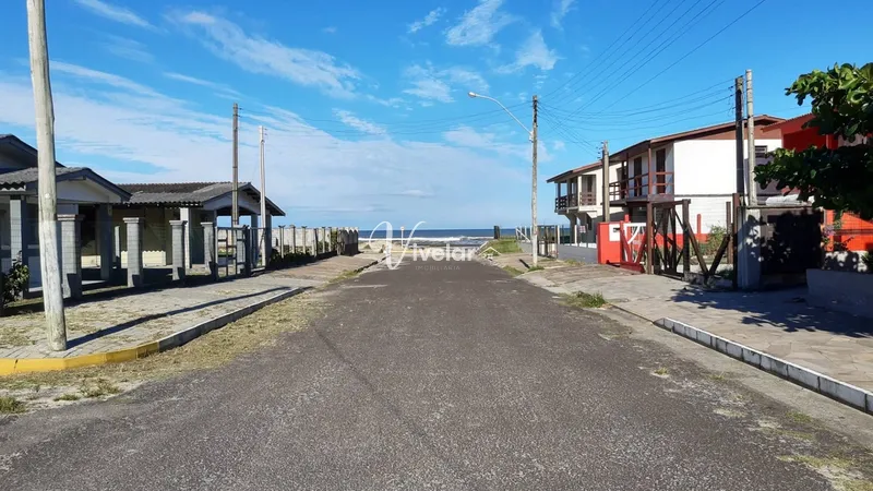 SOBRADO A VENDA DE BARBADA A POUCOS METROS DO MAR: 21ª foto da galeria de imagens do imóvel