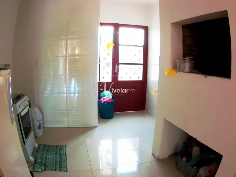 CASA A VENDA COM 3 SUÍTES COM LOCALIZAÇÃO PRIVILEGIADA: 4ª foto da galeria de imagens do imóvel
