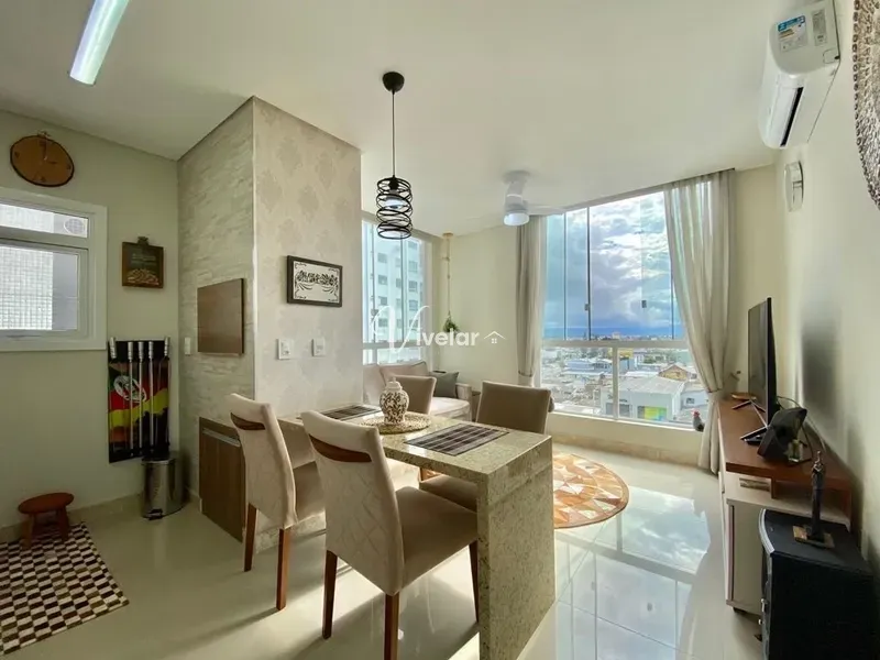 LINDO APARTAMENTO DECORADO E MOBILIADO A 4 QUADRAS DO MAR: 9ª foto da galeria de imagens do imóvel