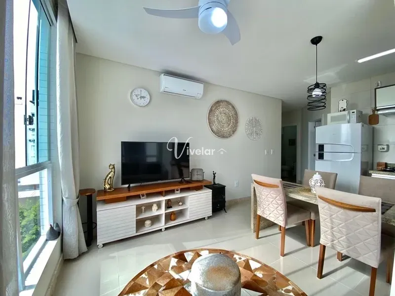 LINDO APARTAMENTO DECORADO E MOBILIADO A 4 QUADRAS DO MAR: 10ª foto da galeria de imagens do imóvel