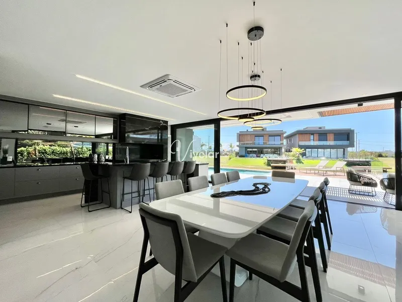 CASA EM CONDOMINIO FECHADO COM ELEVADOR E CINCO SUÍTES: 37ª foto da galeria de imagens do imóvel