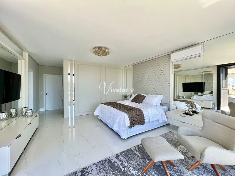 CASA EM CONDOMINIO FECHADO COM ELEVADOR E CINCO SUÍTES: 5ª foto da galeria de imagens do imóvel