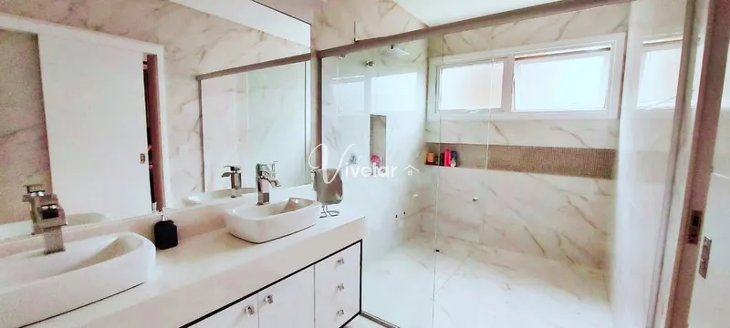 LINDA CASA A VENDA EM CONDOMÍNIO FECHADO!!: 8ª foto da galeria de imagens do imóvel