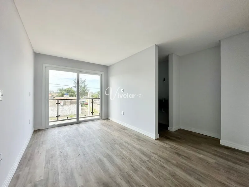 LINDA CASA A VENDA EM CAPÃO DA CANOA A POUCOS METROS DO MAR: 2ª foto da galeria de imagens do imóvel