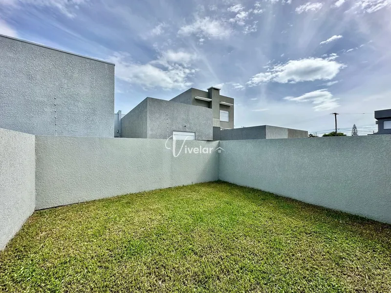 LINDA CASA A VENDA EM CAPÃO DA CANOA A POUCOS METROS DO MAR: 8ª foto da galeria de imagens do imóvel