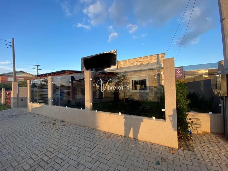 LINDA CASA COM EXCELENTE LOCALIZAÇÃO: 3ª foto da galeria de imagens do imóvel
