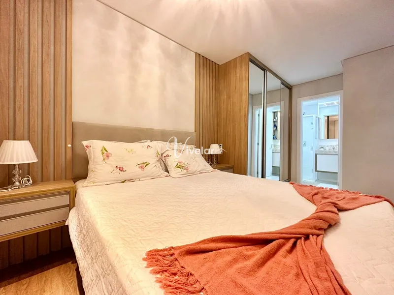 APARTAMENTO À VENDA COM TERRAÇO GIGANTE APENAS 02 QUADRAS DO MAR !!: 6ª foto da galeria de imagens do imóvel