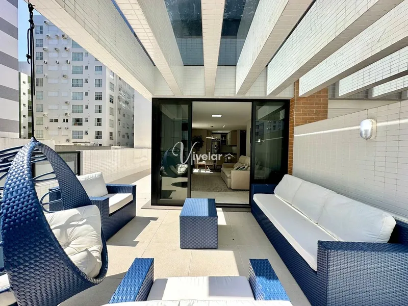 APARTAMENTO À VENDA COM TERRAÇO GIGANTE APENAS 02 QUADRAS DO MAR !!: 1ª foto da galeria de imagens do imóvel