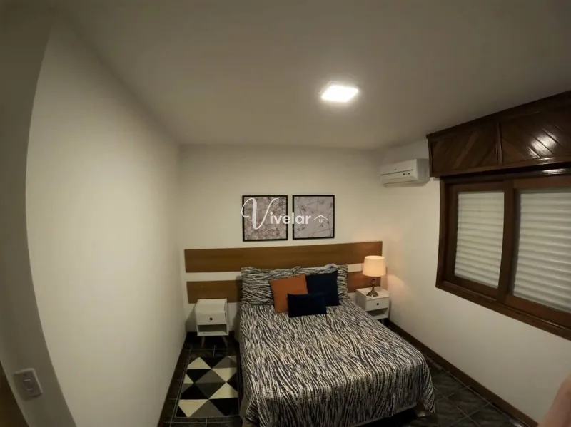 LINDO APARTAMENTO COM EXCELENTE LOCALIZAÇÃO: 3ª foto da galeria de imagens do imóvel