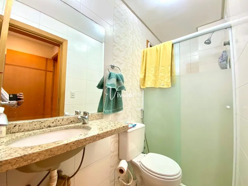 AMPLO APARTAMENTO DE FRENTE COM TERRAÇO: 4ª foto da galeria de imagens do imóvel