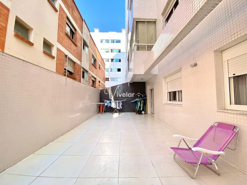 AMPLO APARTAMENTO DE FRENTE COM TERRAÇO: 2ª foto da galeria de imagens do imóvel