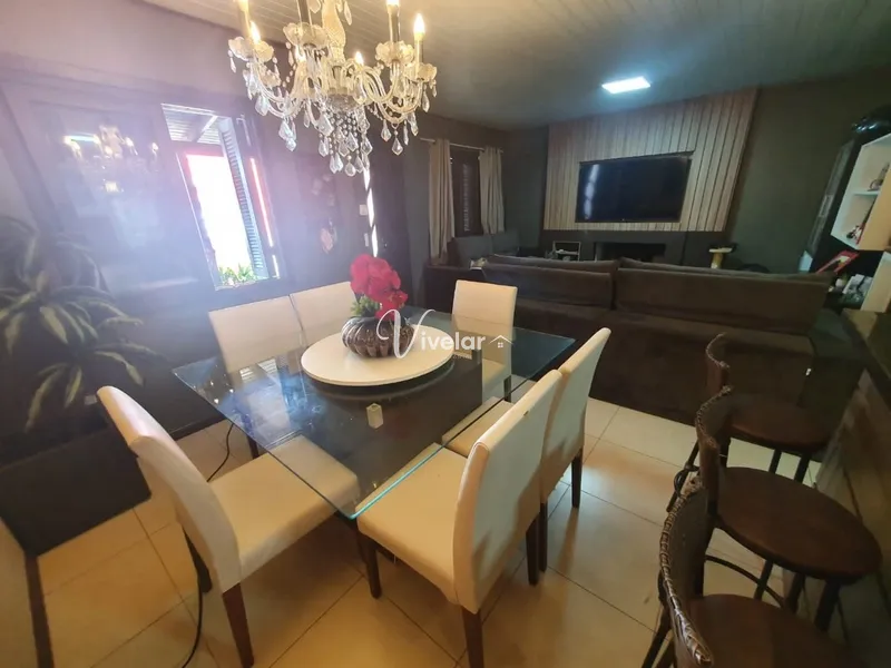 CASA A VENDA COM PISCINA E 3 DORMITÓRIOS: 13ª foto da galeria de imagens do imóvel