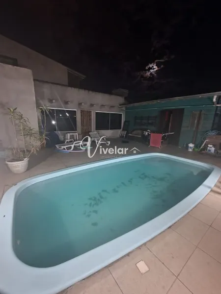 CASA A VENDA COM PISCINA E 3 DORMITÓRIOS: 8ª foto da galeria de imagens do imóvel