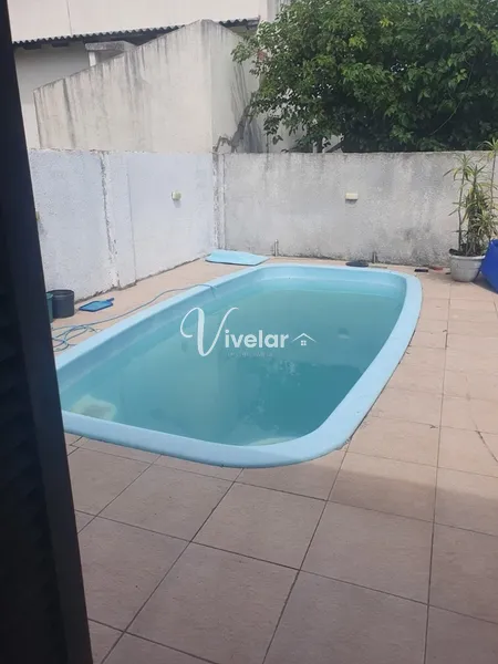 CASA A VENDA COM PISCINA E 3 DORMITÓRIOS: 7ª foto da galeria de imagens do imóvel