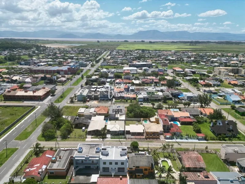 : 2ª foto da galeria de imagens do imóvel