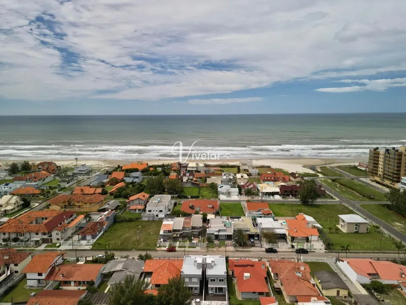 SOBRADO A 03 QUADRAS DO MAR E PRÓXIMO AO CENTRO DE CAPÃO DA CANOA: 3ª foto da galeria de imagens do imóvel