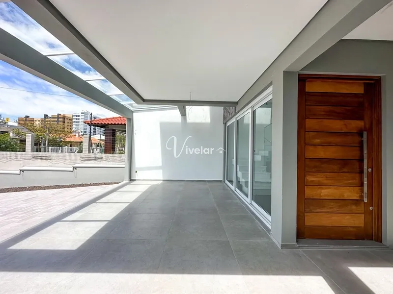SOBRADO A 03 QUADRAS DO MAR E PRÓXIMO AO CENTRO DE CAPÃO DA CANOA: 7ª foto da galeria de imagens do imóvel