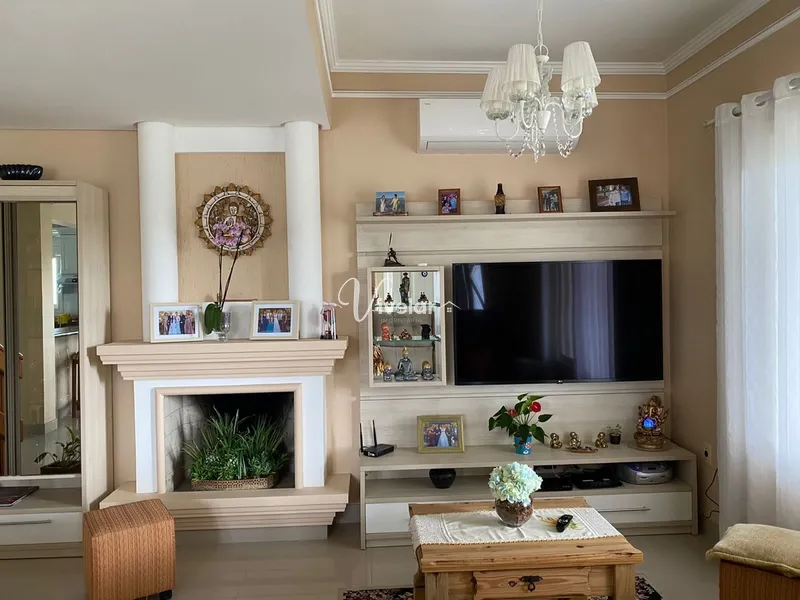 LINDA CASA A VENDA COM EXCELENTE LOCALIZAÇÃO: 19ª foto da galeria de imagens do imóvel