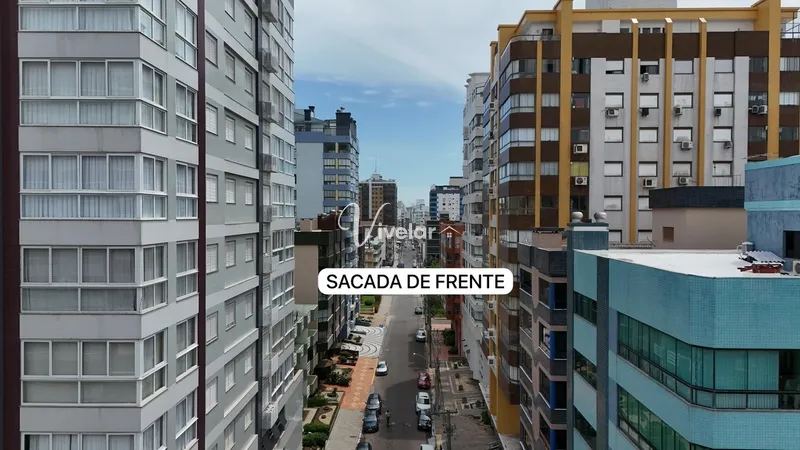 BELÍSSIMO APARTAENTO A VENDA A APENAS UMA QUADRA DO MAR: 3ª foto da galeria de imagens do imóvel