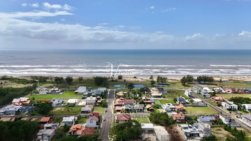 SOBRADO A VENDA A POUCOS METROS DO MAR: 41ª foto da galeria de imagens do imóvel