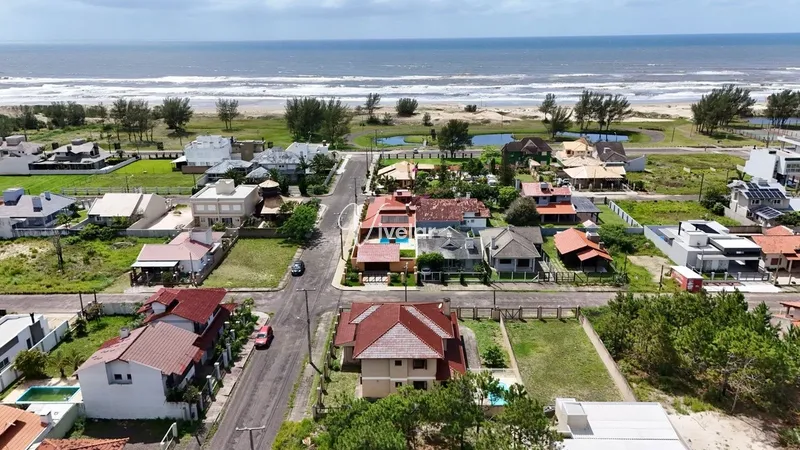 SOBRADO A VENDA A POUCOS METROS DO MAR: 38ª foto da galeria de imagens do imóvel