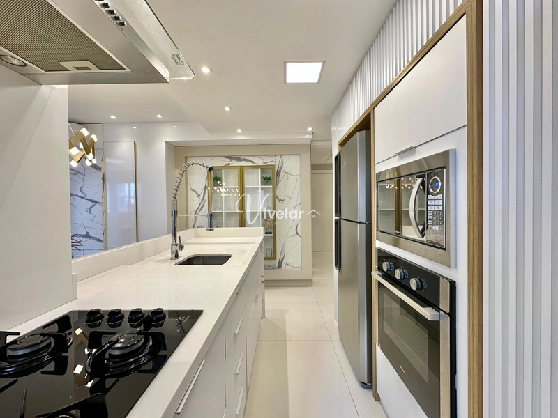 APARTAMENTO DECORADO À VENDA JUNTO A PRAÇA DO FAROL: 14ª foto da galeria de imagens do imóvel