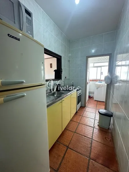 APARTAMENTO AMPLO COM SACADA: 2ª foto da galeria de imagens do imóvel