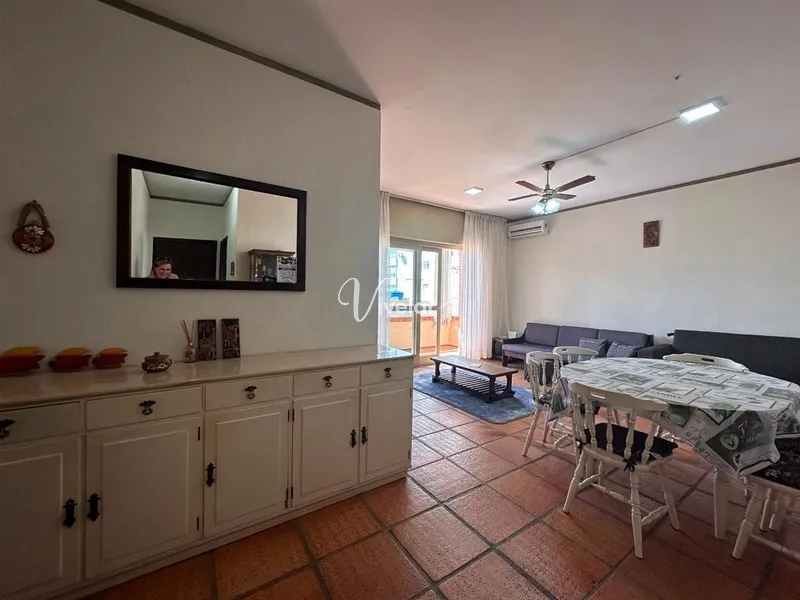 APARTAMENTO AMPLO COM SACADA: 1ª foto da galeria de imagens do imóvel
