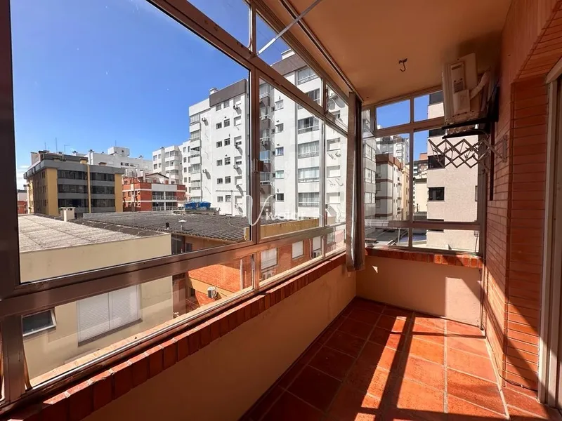 APARTAMENTO AMPLO COM SACADA: 36ª foto da galeria de imagens do imóvel