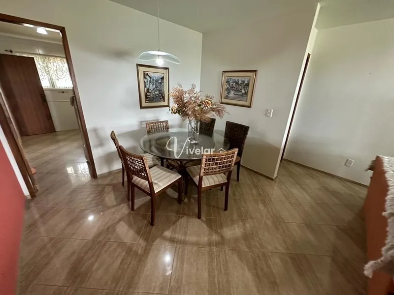 CASA A VENDA COM 5 QUARTOS E 219 METROS QUADRADOS: 8ª foto da galeria de imagens do imóvel