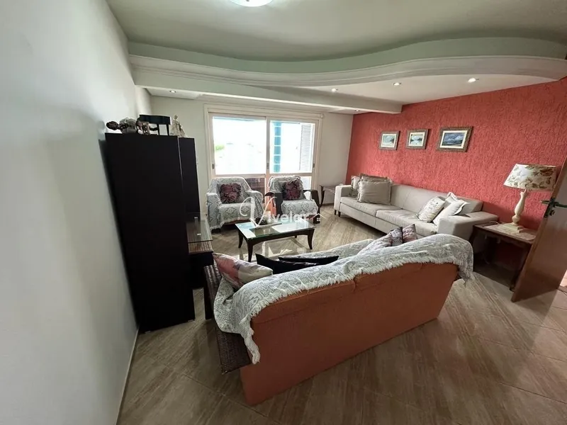 CASA A VENDA COM 5 QUARTOS E 219 METROS QUADRADOS: 6ª foto da galeria de imagens do imóvel
