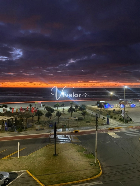 PÉ NA AREIA !! SEU APARTAMENTO QUE CABE TODA A FAMÍLIA: 1ª foto da galeria de imagens do imóvel
