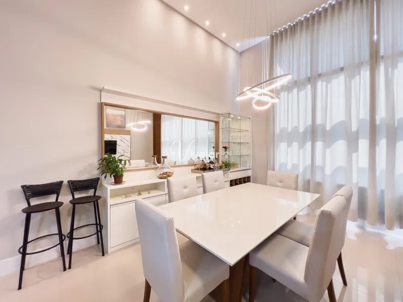 LINDA CASA A VENDA A POUCOS METROS DO MAR: 23ª foto da galeria de imagens do imóvel