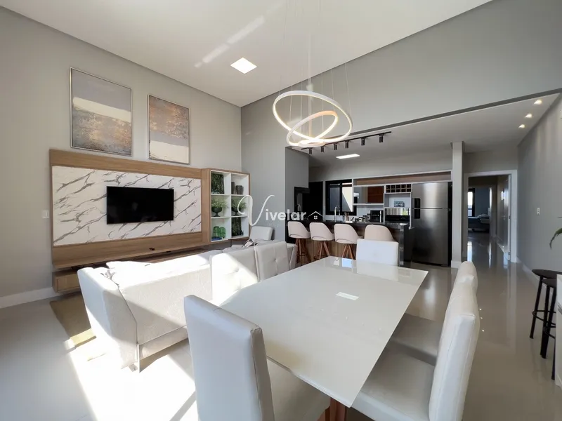 LINDA CASA A VENDA A POUCOS METROS DO MAR: 36ª foto da galeria de imagens do imóvel