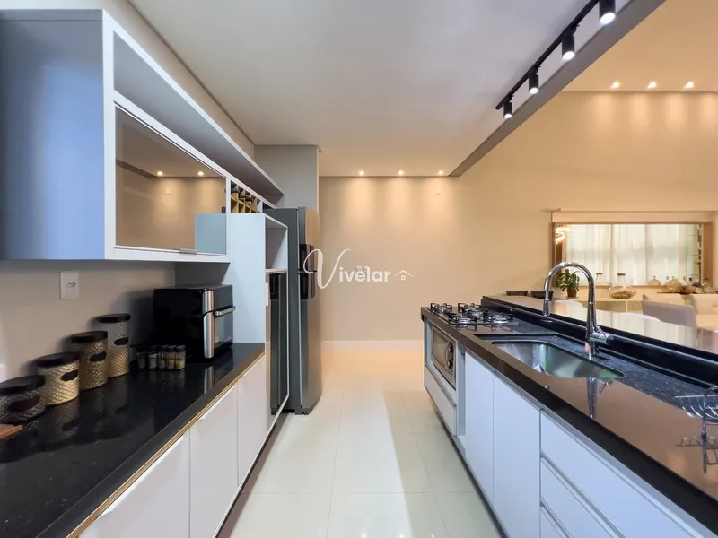 LINDA CASA A VENDA A POUCOS METROS DO MAR: 19ª foto da galeria de imagens do imóvel