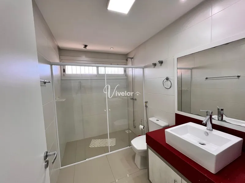 UMA CASA AMPLA E PRONTA PARA MORAR, TUDO ISSO NO CORAÇÃO DA CIDADE !: 37ª foto da galeria de imagens do imóvel