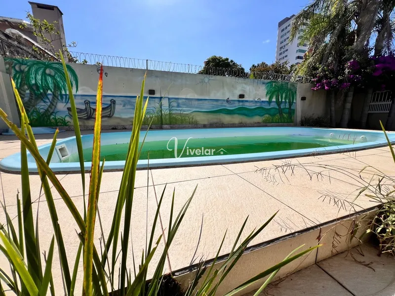 UMA CASA AMPLA E PRONTA PARA MORAR, TUDO ISSO NO CORAÇÃO DA CIDADE !: 7ª foto da galeria de imagens do imóvel