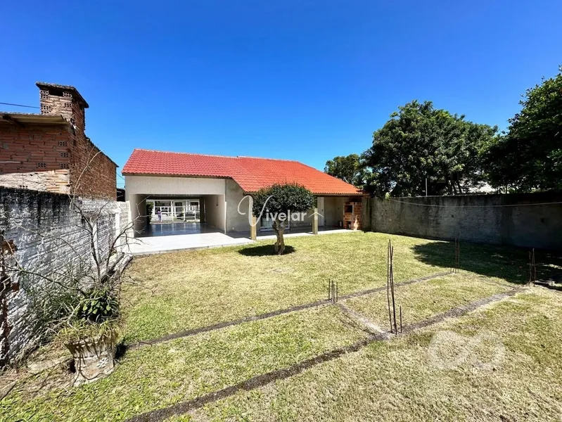 LINDA CASA DE BAIRRO, VALE APENA CONFERIR !: 6ª foto da galeria de imagens do imóvel