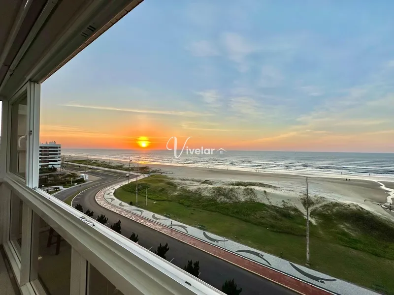 APARTAMENTO DE FRENTE PARA O MAR, O FAMOSO PÉ NA AREIA !: 4ª foto da galeria de imagens do imóvel