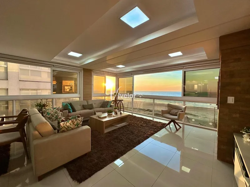 APARTAMENTO DE FRENTE PARA O MAR, O FAMOSO PÉ NA AREIA !: 1ª foto da galeria de imagens do imóvel
