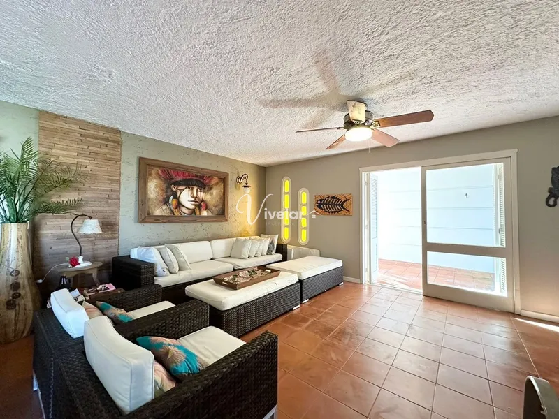 EXCELENTE CASA COM 4 DORMITORIOS A POUCOS METROS DO MAR !: 8ª foto da galeria de imagens do imóvel