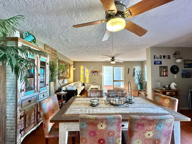 EXCELENTE CASA COM 4 DORMITORIOS A POUCOS METROS DO MAR !: 1ª foto da galeria de imagens do imóvel