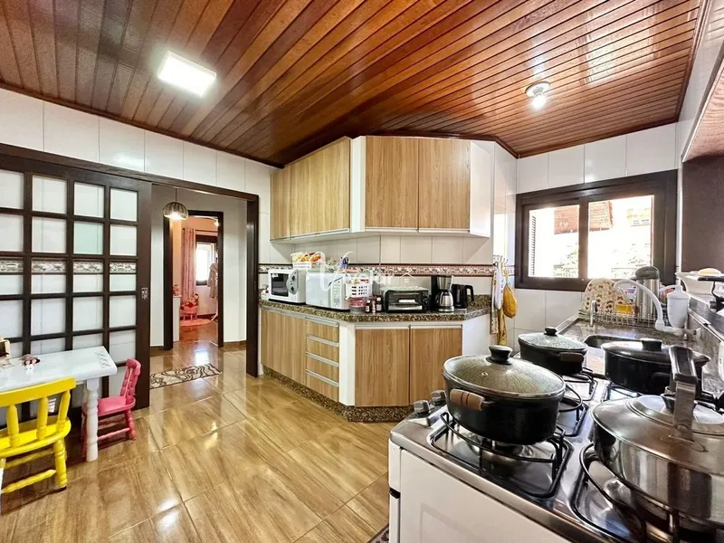 COMPOSTA POR DUAS CASAS NO PATIO, ESSA É UMA ÓTIMA OPORTUNIDADE !: 1ª foto da galeria de imagens do imóvel