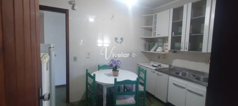 AMPLA CASA DE RUA DE 3 DORMITÓRIOS !: 3ª foto da galeria de imagens do imóvel