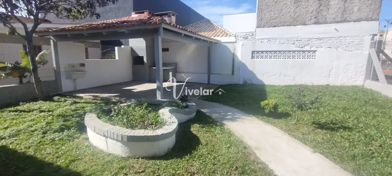 AMPLA CASA DE RUA DE 3 DORMITÓRIOS !: 2ª foto da galeria de imagens do imóvel