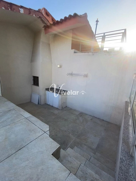 À VENDA: DUPLEX LOCALIZADO NO CENTRO DA CIDADE DE CAPÃO DA CANOA: 6ª foto da galeria de imagens do imóvel