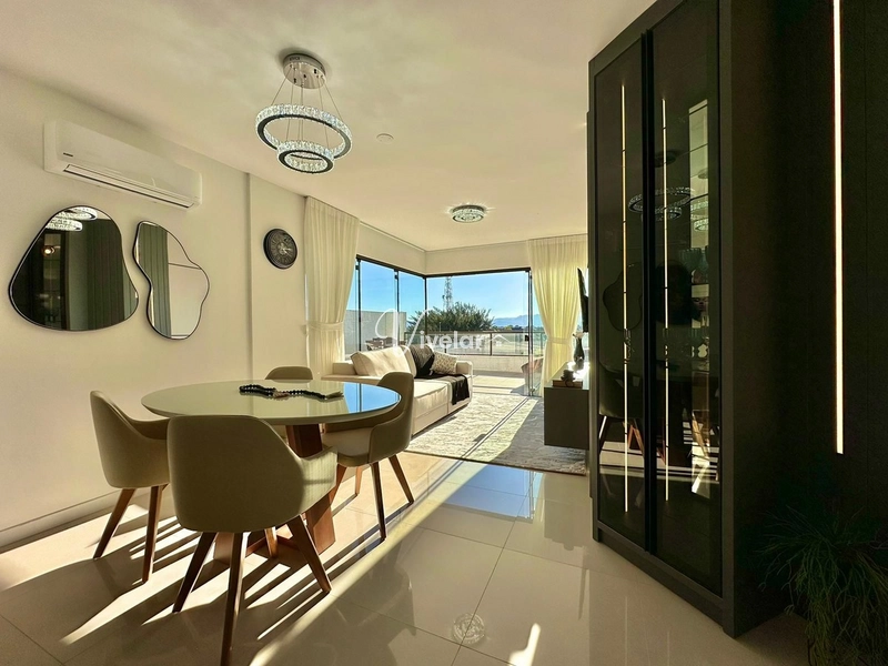 LINDO APARTAMENTO, AMPLO E COM TERRAÇO !: 4ª foto da galeria de imagens do imóvel