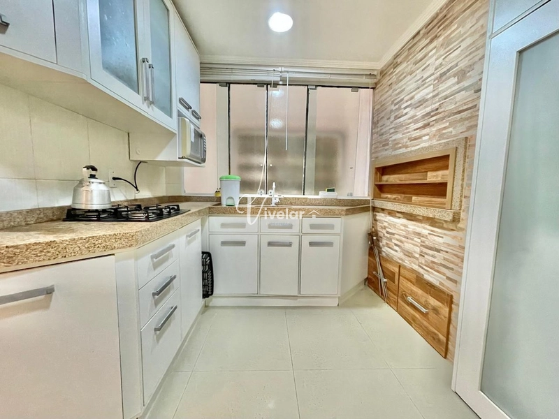 APARTAMENTO A UMA QUADRA DO MAR MUITO BEM MOBILIADO !: 3ª foto da galeria de imagens do imóvel