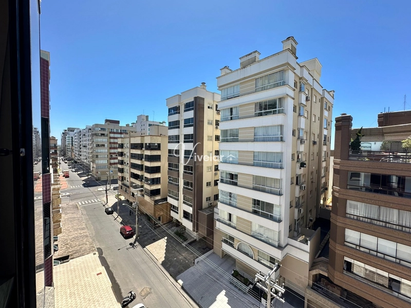 APARTAMENTO A VENDA COM SACADA DE FRENTE !: 3ª foto da galeria de imagens do imóvel
